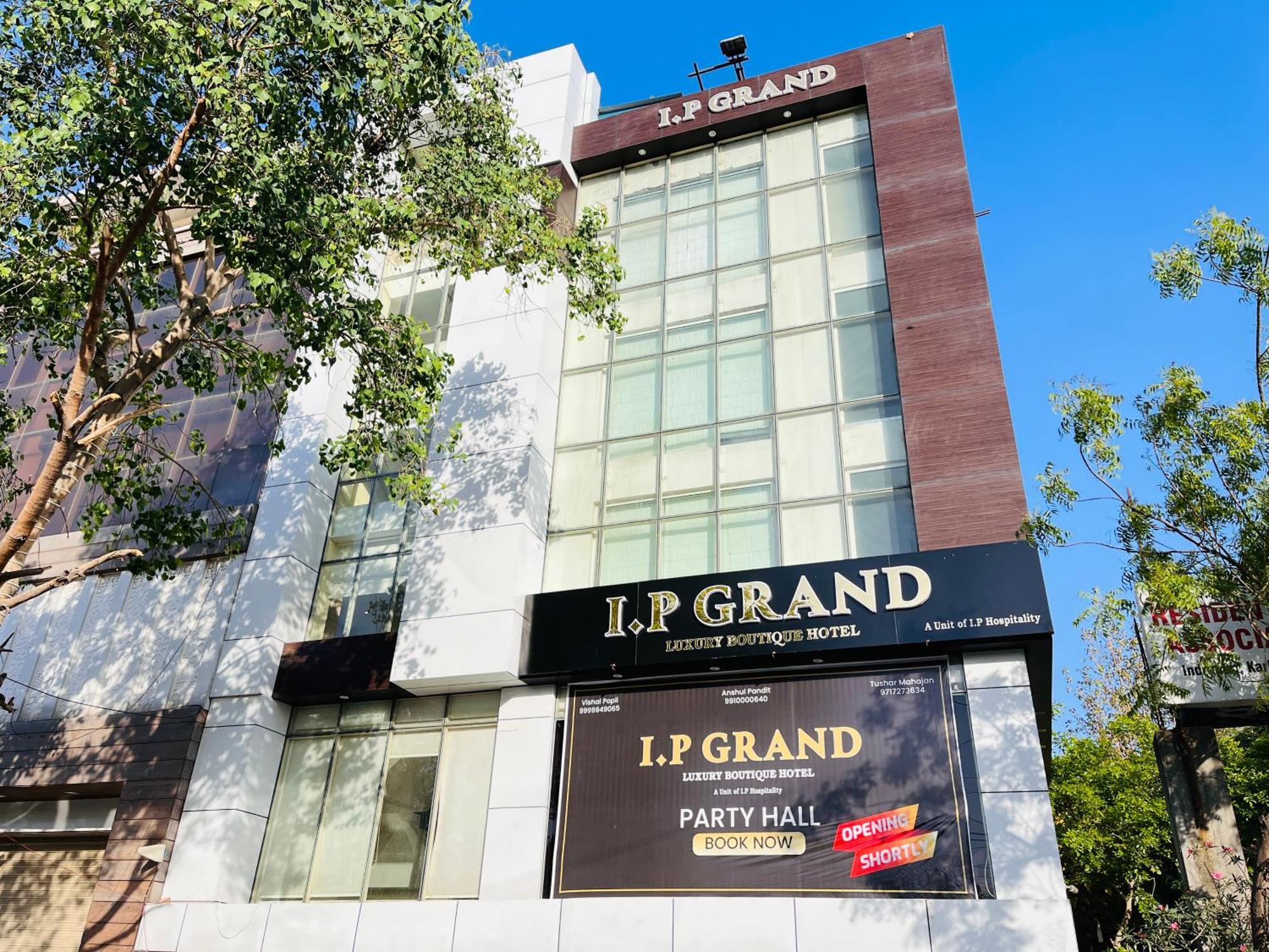 Hotel Aura Ip Grand Karkardooma Metro Station New Delhi Couple Friendly Buitenkant foto